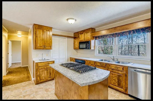 $430,000 | 132 Kare Fre Boulevard, West Union, SC 29696