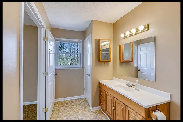 $430,000 | 132 Kare Fre Boulevard, West Union, SC 29696