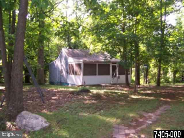 302 Zeigler Road Dover, PA 17315 - Photo 2 of 8 Gallery Image 2