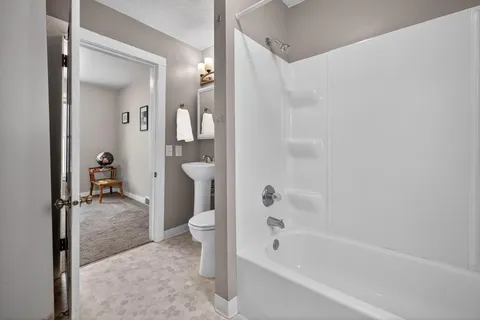 $179,900 | 401 North 26th Avenue, Minneapolis, MN 55411