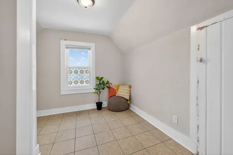 $179,900 | 401 North 26th Avenue, Minneapolis, MN 55411