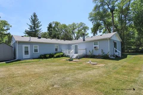 $285,000 | 21452 West Sarah Drive, Lake Villa, IL 60046
