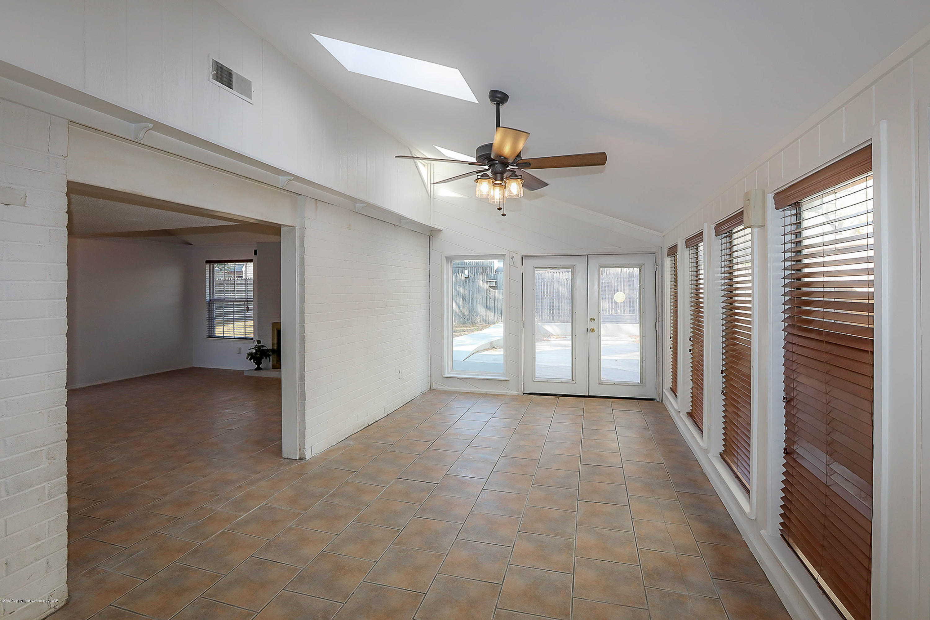 2802 Shield Court Amarillo, TX 79110 - Photo 25 of 32 a view of an empty room with a window