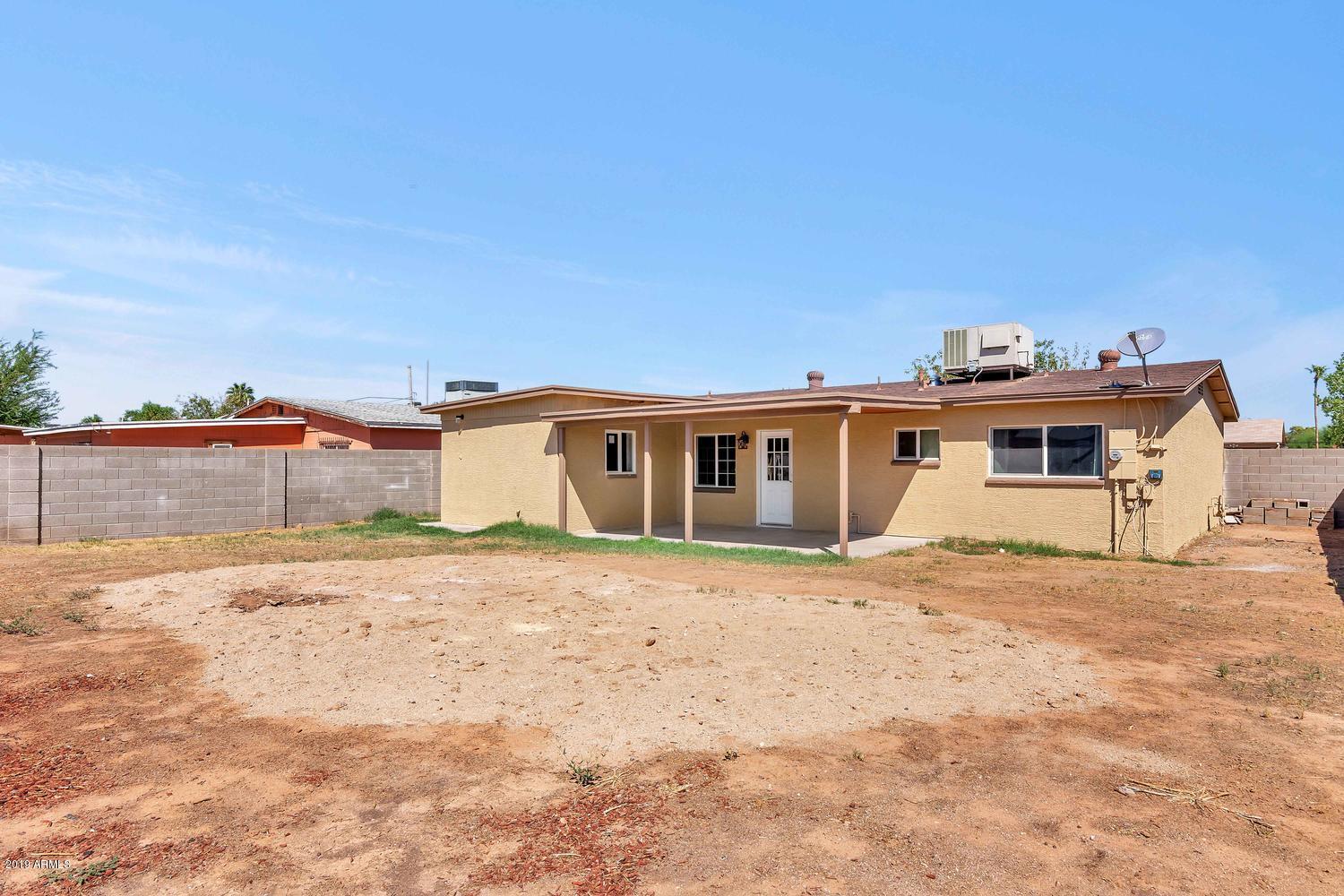 1717 West Pecan Road Phoenix, AZ 85041 - Photo 24 of 25 1717 W Pecan Rd-large-023-021-Backyard-1