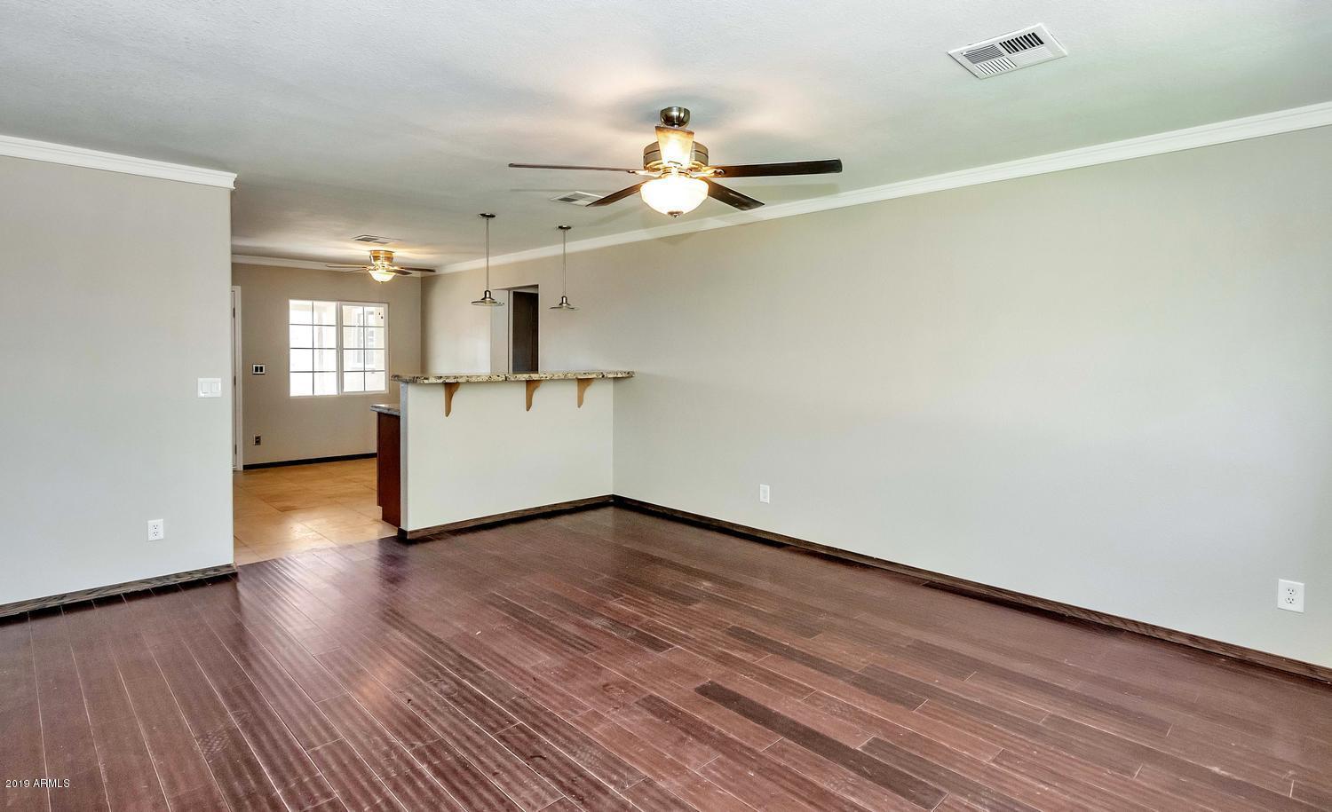 1717 West Pecan Road Phoenix, AZ 85041 - Photo 8 of 25 1717 W Pecan Rd-large-003-004-Main Livin