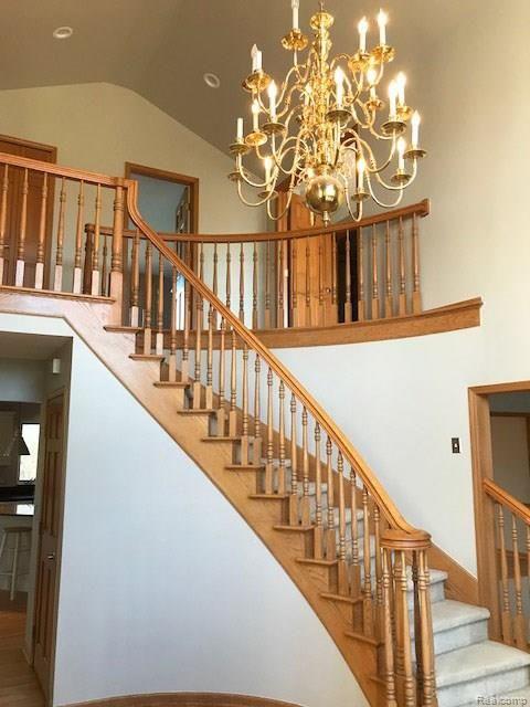 348 Oakbridge Drive Rochester, MI 48306 - Photo 13 of 35