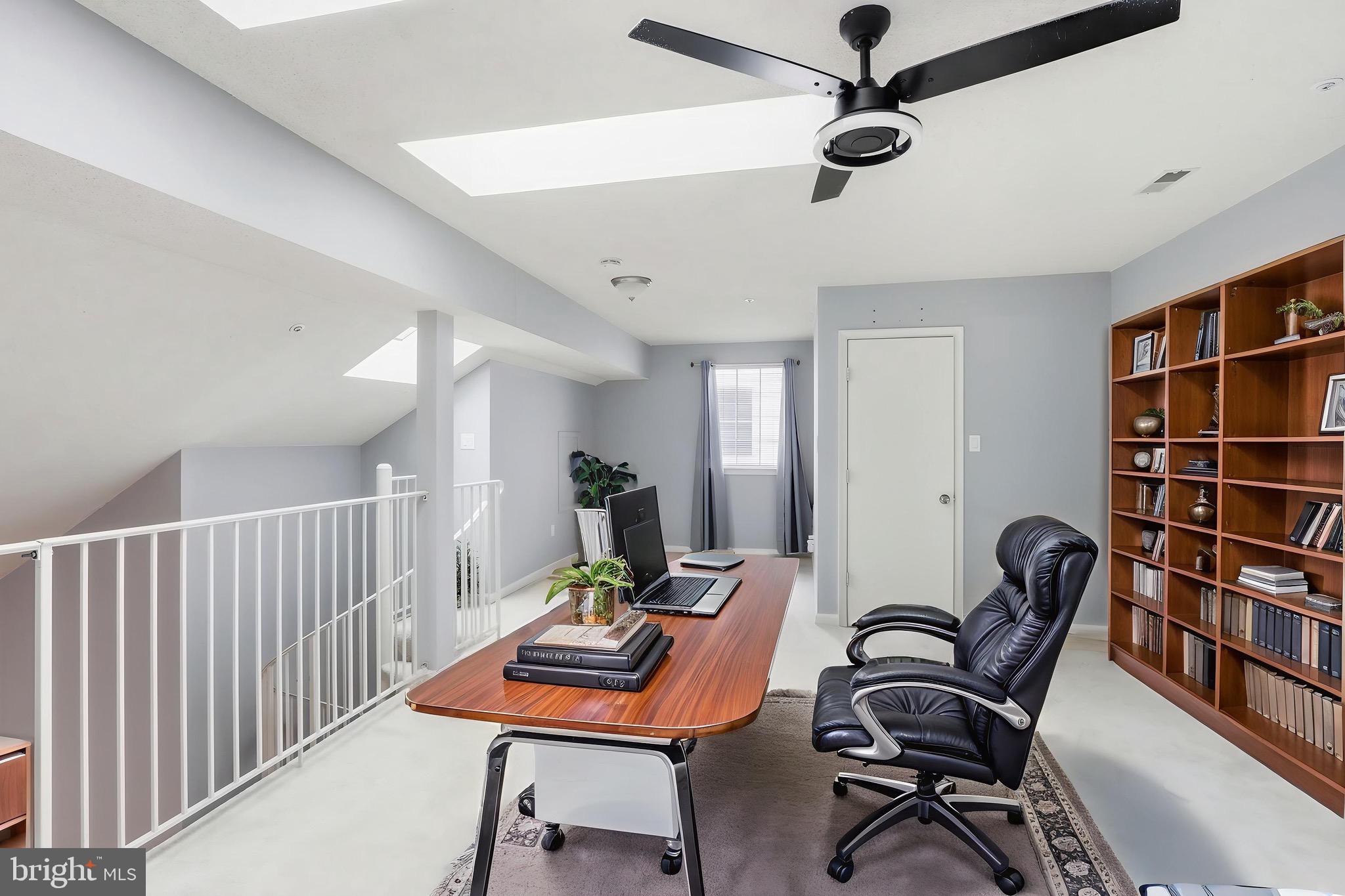 12909 Churchill Ridge Circle, Unit 12 Germantown, MD 20874 - Photo 39 of 44 a workspace with furniture