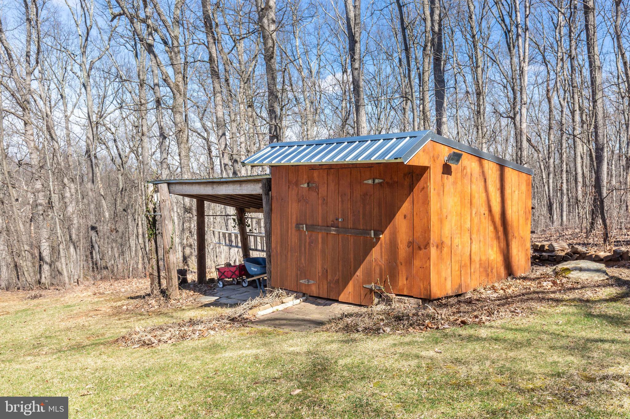 385 Silver Run Valley Road Westminster, MD 21158 - Photo 11 of 59 Storage shed