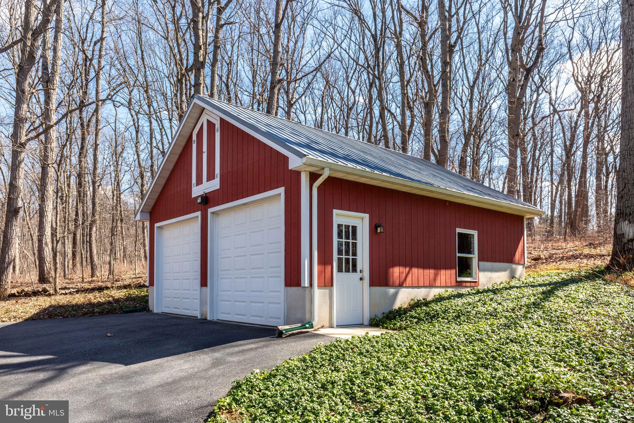385 Silver Run Valley Road Westminster, MD 21158 - Photo 4 of 59 2 car detached garage