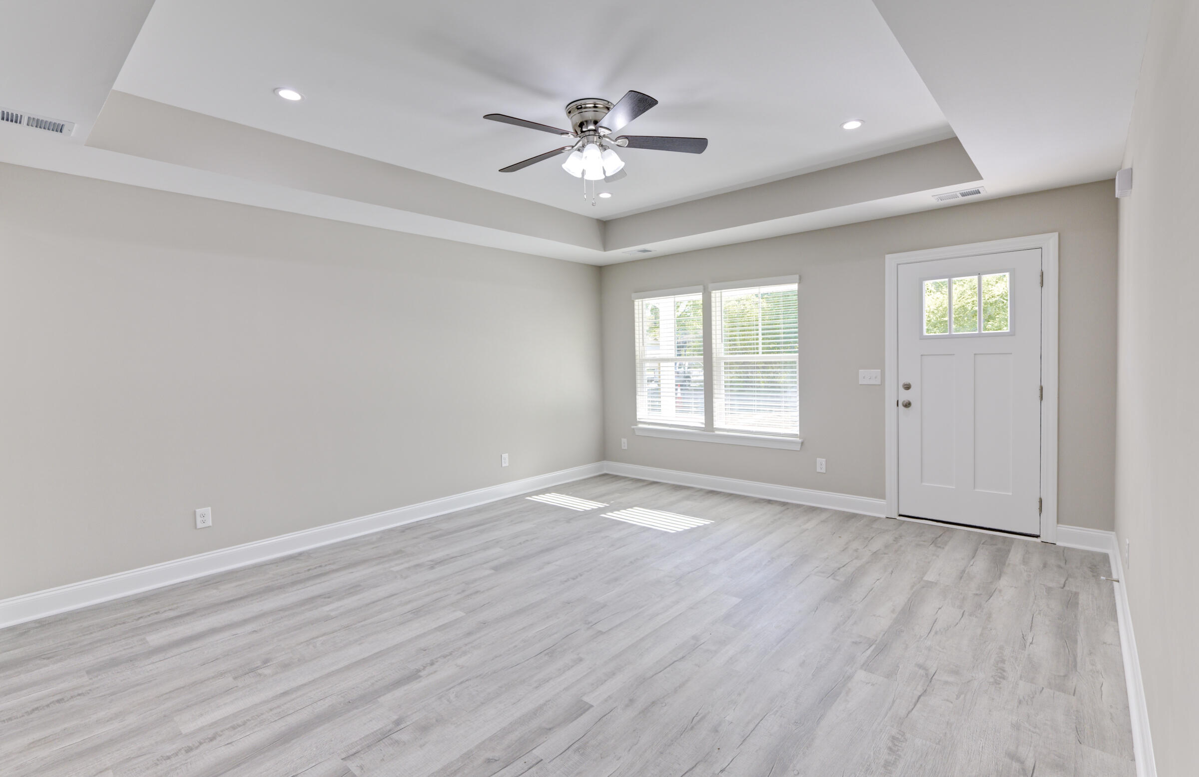 30 Bonnie Burn Road Goose Creek, SC 29445 - Photo 2 of 27 30 Bonnie Burn Rd, Goose Creek, SC 29445