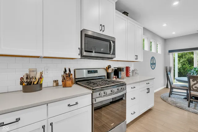 $369,900 | 811 Stone Trace Court, Avon, IN 46123