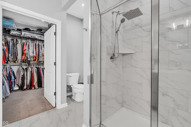 $369,900 | 811 Stone Trace Court, Avon, IN 46123