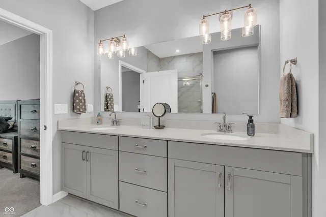 $369,900 | 811 Stone Trace Court, Avon, IN 46123