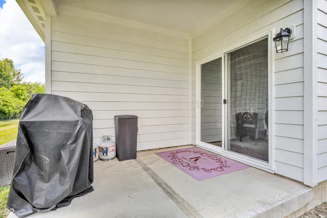 $369,900 | 811 Stone Trace Court, Avon, IN 46123