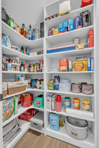 $369,900 | 811 Stone Trace Court, Avon, IN 46123