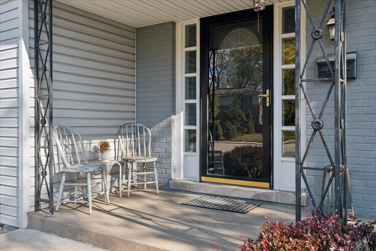 203 Pine Street Deerfield, IL 60015 - Photo 2 of 24 a outdoor view of a house with a porch