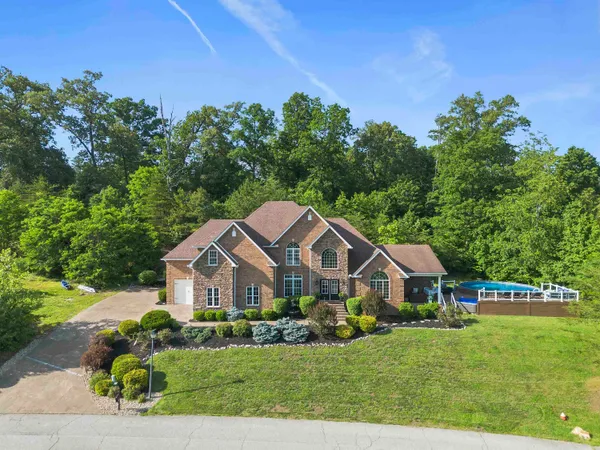 $839,900 | 861 Ivy Creek, Ashland, KY 41101