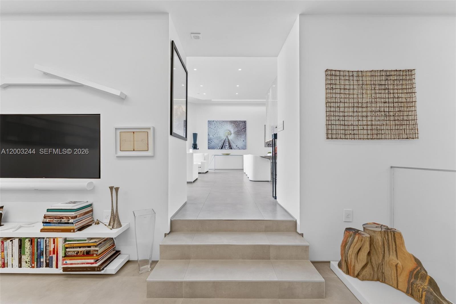 801 Brickell Key Boulevard, Unit PH3306 Miami, FL 33131 - Photo 15 of 50