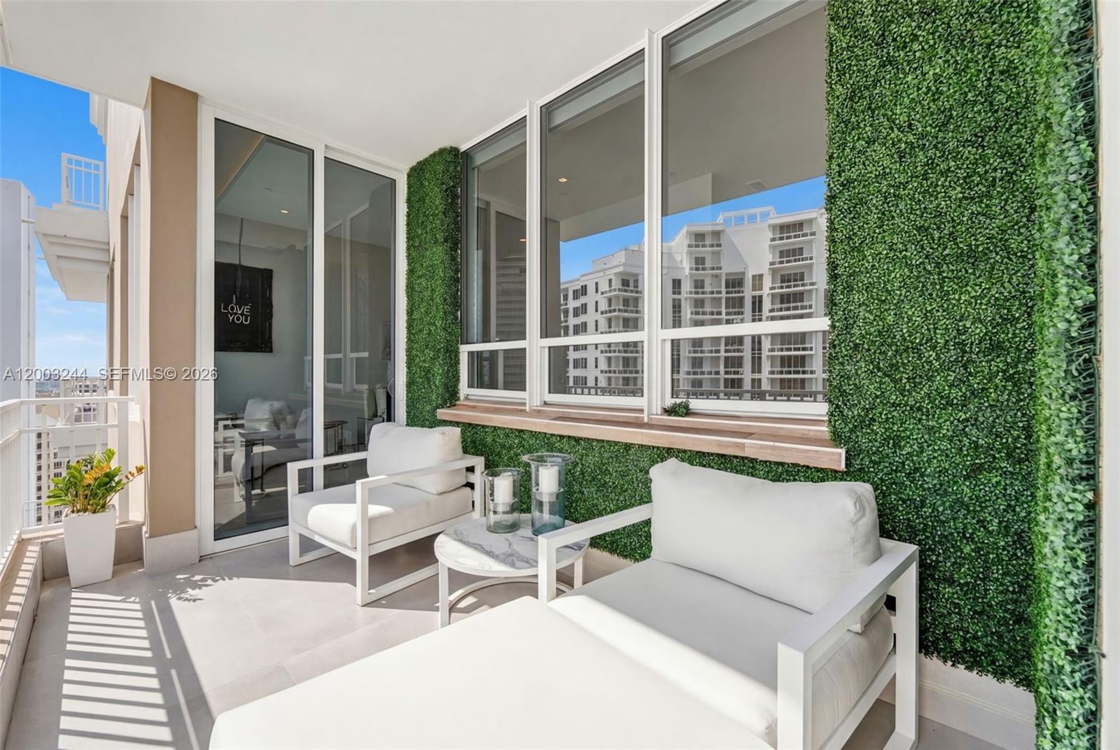 801 Brickell Key Boulevard, Unit PH3306 Miami, FL 33131 - Photo 21 of 50