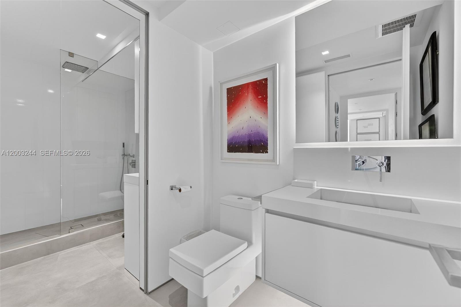 801 Brickell Key Boulevard, Unit PH3306 Miami, FL 33131 - Photo 35 of 50