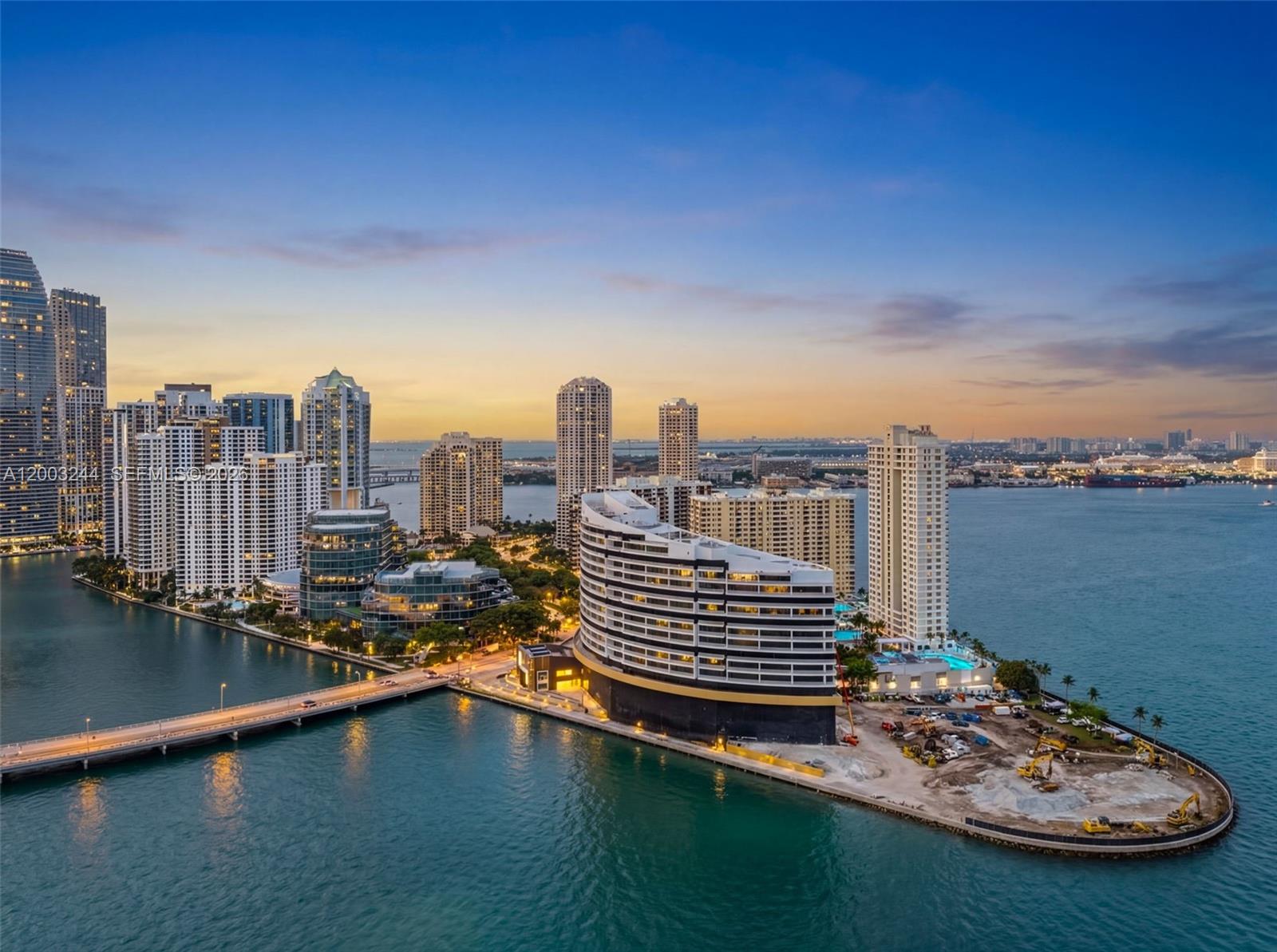 801 Brickell Key Boulevard, Unit PH3306 Miami, FL 33131 - Photo 47 of 50
