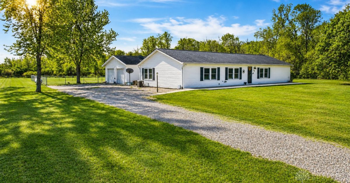 4590 Pyrmont Road Lewisburg, OH 45338 - Photo 1 of 85