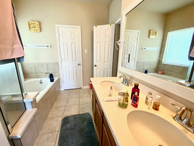 $2,299 | 13922 Kenswick Key Lane, Houston, TX 77047