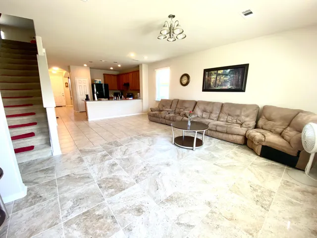 $2,299 | 13922 Kenswick Key Lane, Houston, TX 77047