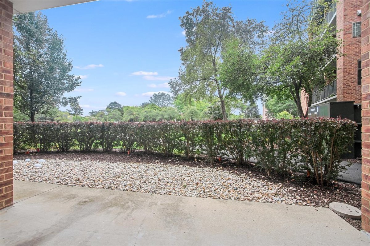950 East Wilmette Road, Unit 117 Palatine, IL 60074 - Photo 18 of 20 Gallery Image 18