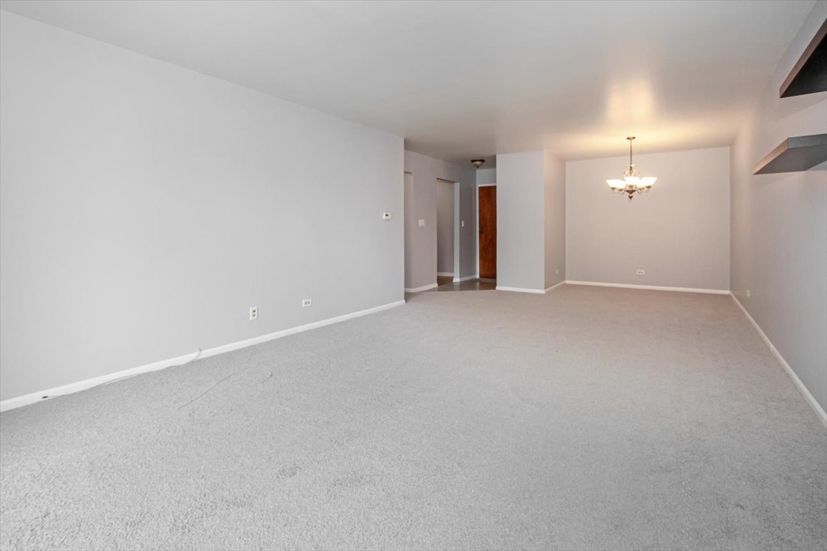 950 East Wilmette Road, Unit 117 Palatine, IL 60074 - Photo 8 of 20 Gallery Image 8