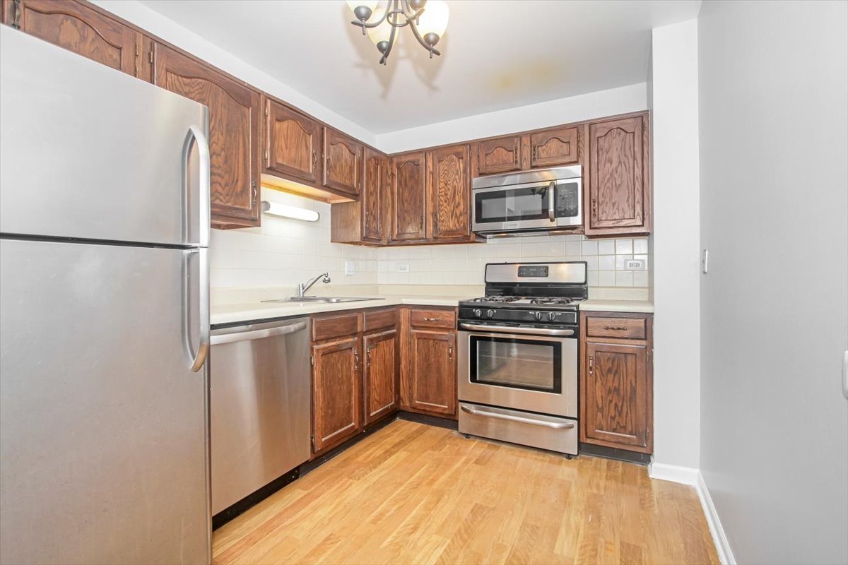950 East Wilmette Road, Unit 117 Palatine, IL 60074 - Photo 9 of 20 Gallery Image 9