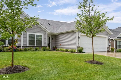 $280,000 | 7181 Lillian Place, Cumberland, IN 46229