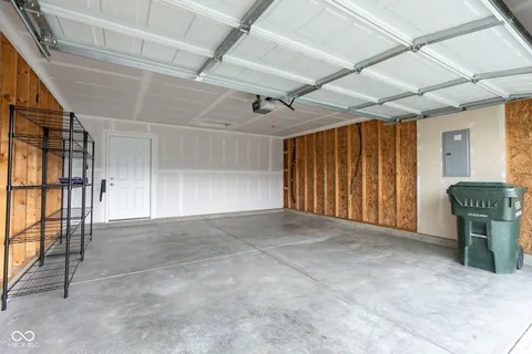 $280,000 | 7181 Lillian Place, Cumberland, IN 46229