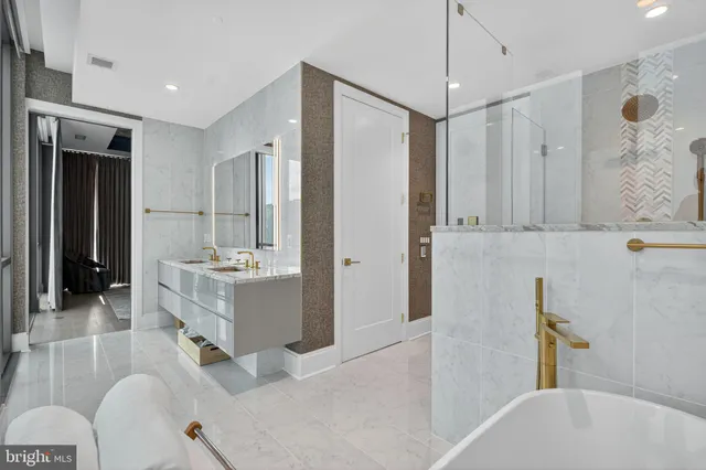 $2,799,000 | 7887 Jones Branch Drive, Unit 1904, McLean, VA 22102