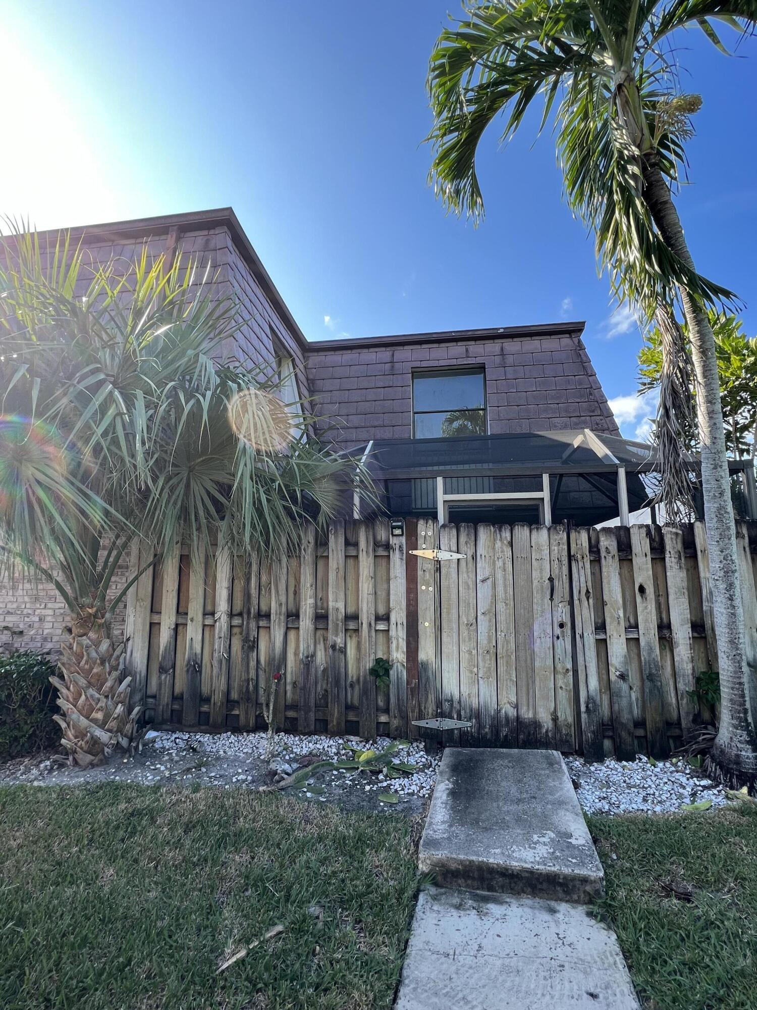 7482 Courtyard Run East, Unit E Boca Raton, FL 33433 - Photo 1 of 15 20230103004706234726000000-o