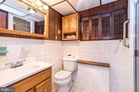 a bathroom with a sink and a toilet