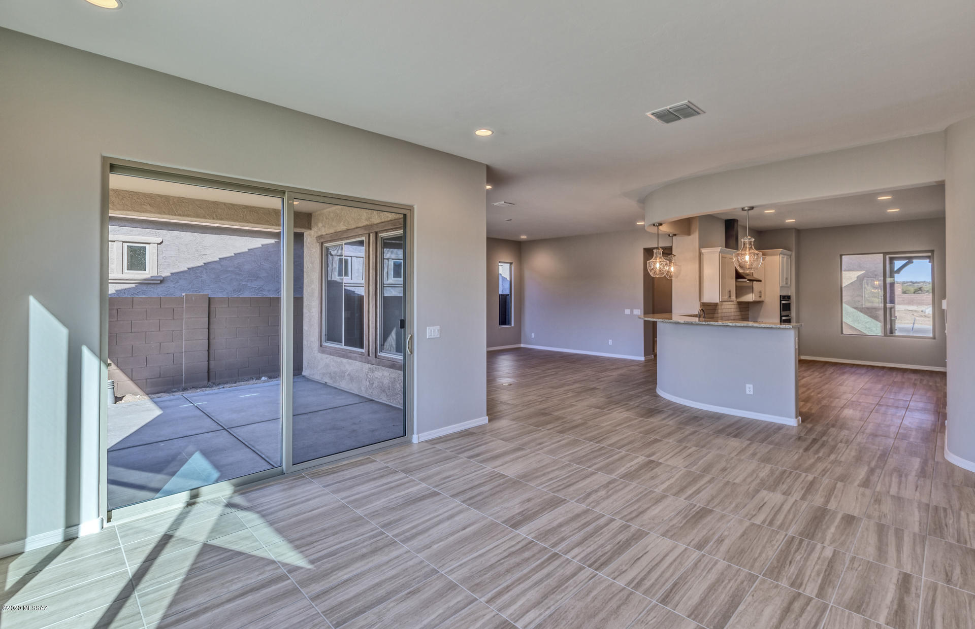 732 East Romsdalen Road Tucson, AZ 85755 - Photo 10 of 36