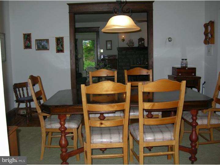 17 South Hillcrest Road Springfield, PA 19064 - Photo 5 of 8 Dining Room