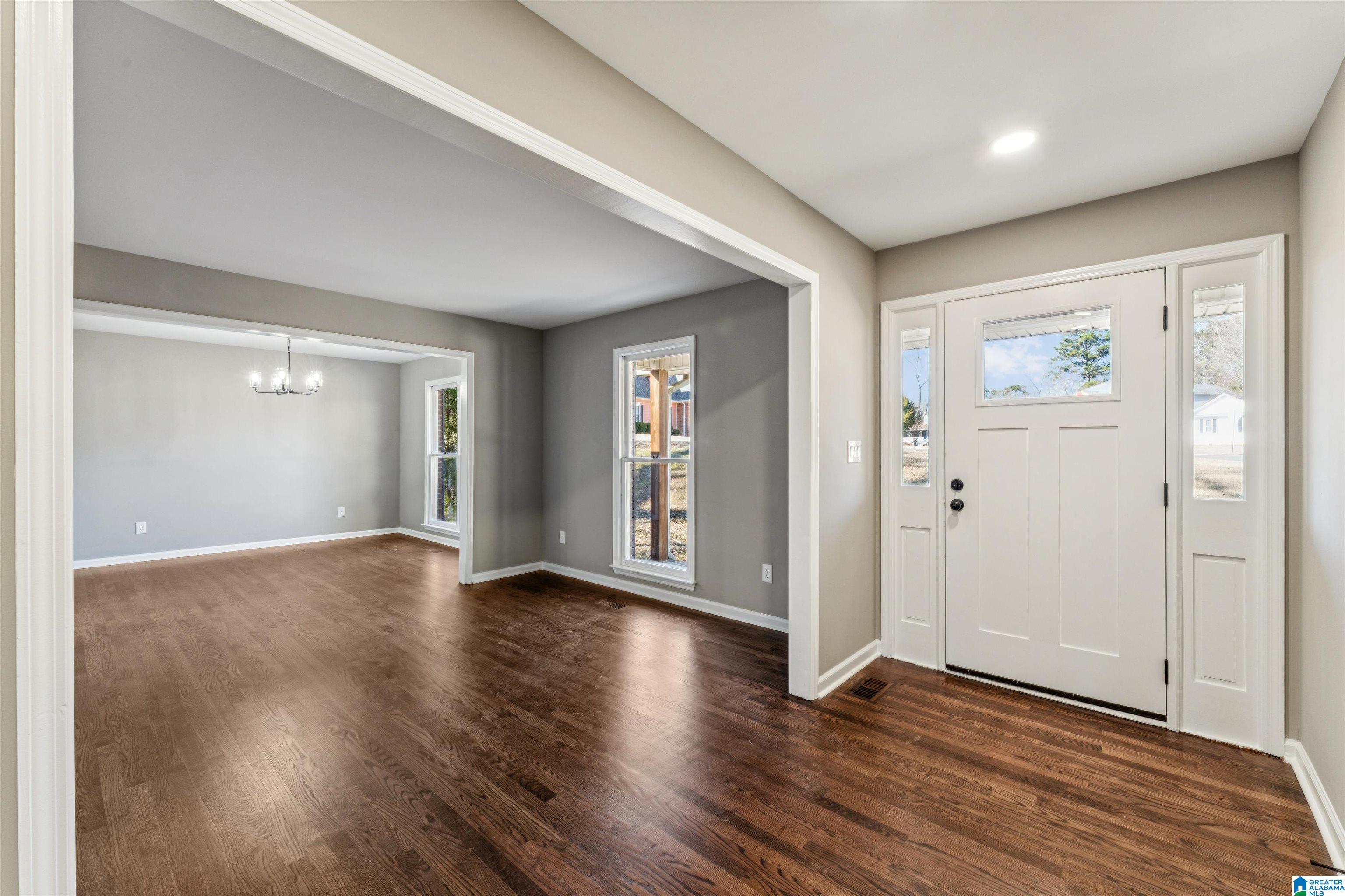 3043 Hunters Run Gardendale, AL 35071 - Photo 4 of 50