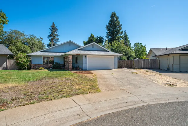 $390,000 | 3425 Silverwood Street, Redding, CA 96002