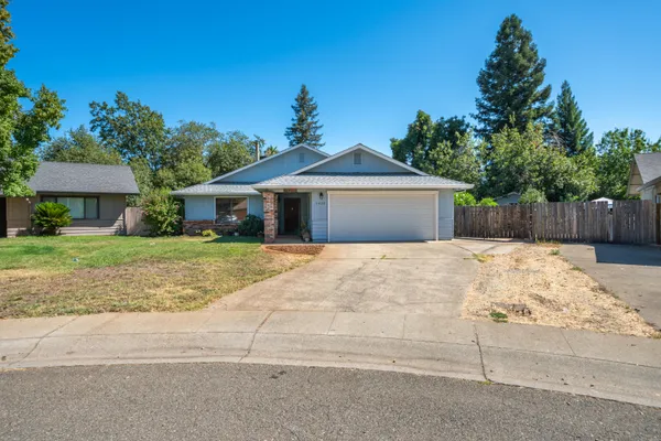 $386,000 | 3425 Silverwood Street, Redding, CA 96002