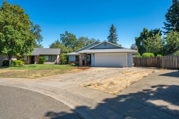 $386,000 | 3425 Silverwood Street, Redding, CA 96002