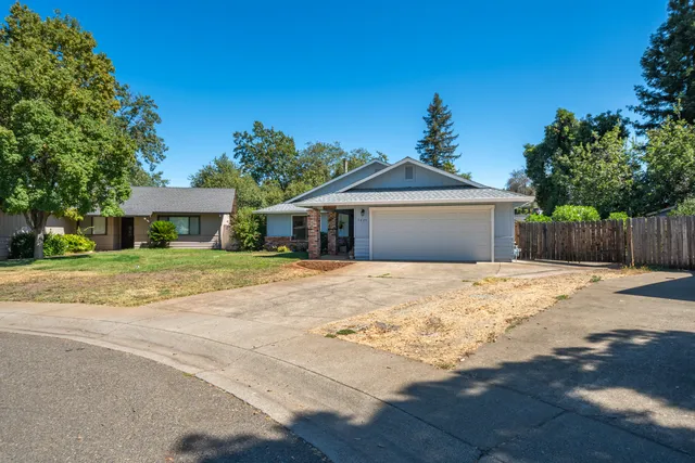 $390,000 | 3425 Silverwood Street, Redding, CA 96002