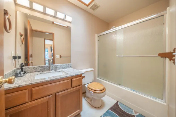 $386,000 | 3425 Silverwood Street, Redding, CA 96002