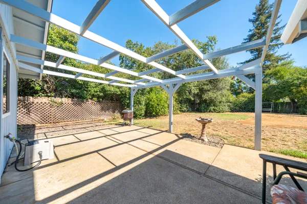 $386,000 | 3425 Silverwood Street, Redding, CA 96002