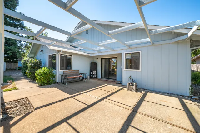 $390,000 | 3425 Silverwood Street, Redding, CA 96002