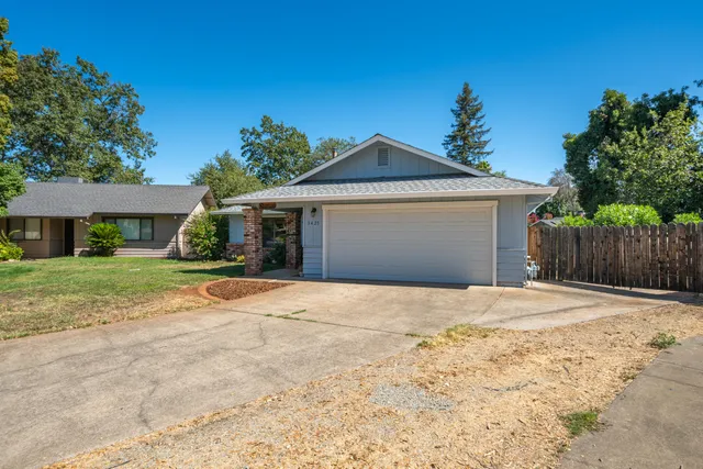 $390,000 | 3425 Silverwood Street, Redding, CA 96002