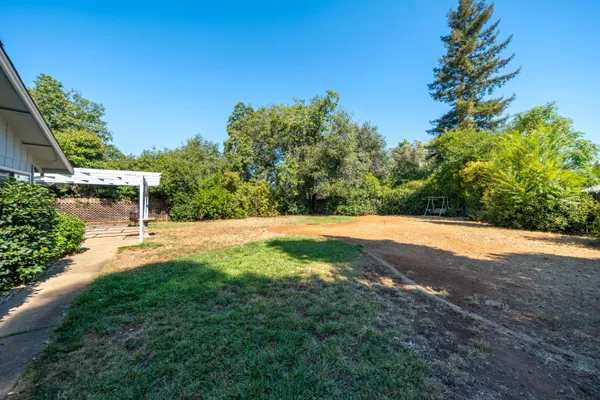 $386,000 | 3425 Silverwood Street, Redding, CA 96002
