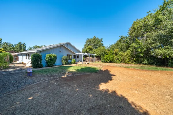 $386,000 | 3425 Silverwood Street, Redding, CA 96002