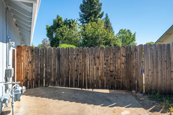 $386,000 | 3425 Silverwood Street, Redding, CA 96002